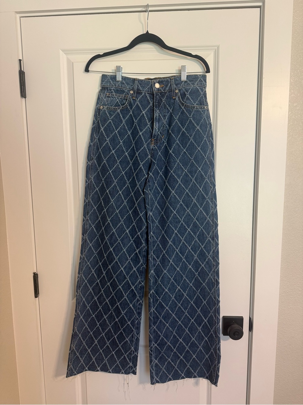 NWT Veronica Beard Taylor High Rise Wide Leg Diamond-Quilt Jeans - Picture 2 of 6